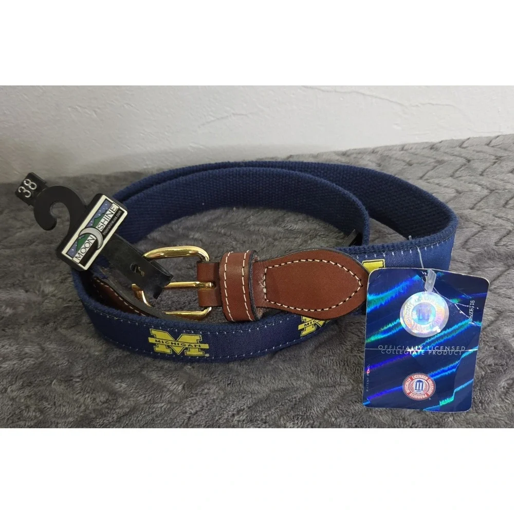 *NEW w/Tags University Of Michigan Wolverines Mens Size 38 Belt Football College